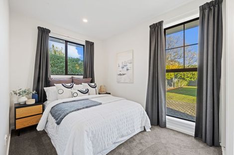 Photo of property in 185 Bowhill Road, New Brighton, Christchurch, 8083