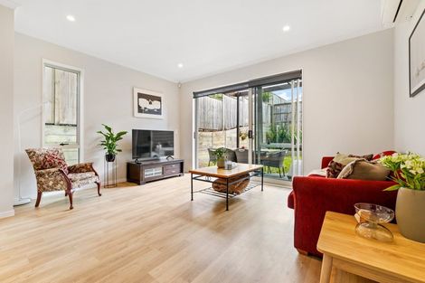 Photo of property in 1 Purei Lane, Massey, Auckland, 0614