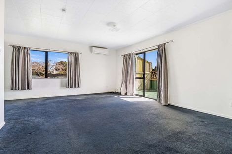 Photo of property in 2 Walton Place, Ngatea, 3503