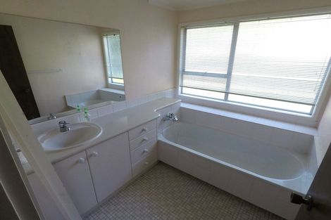 Photo of property in 38 Maxwelton Drive, Mairangi Bay, Auckland, 0630