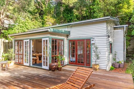 Photo of property in 44 Gordon Road, Plimmerton, Porirua, 5026