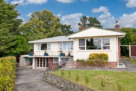 Photo of property in 35 Hartley Terrace, Massey, Auckland, 0614