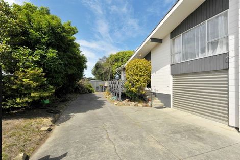 Photo of property in 24 Chilton Drive, Mairehau, Christchurch, 8052