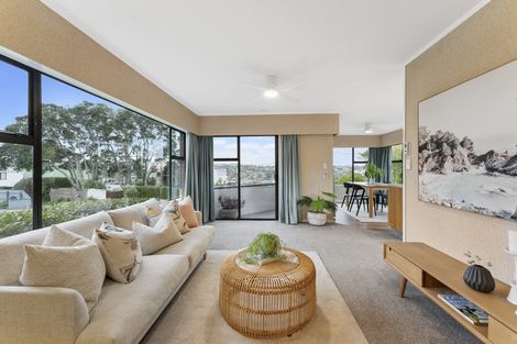 Photo of property in 1/2 Kowhai Road, Campbells Bay, Auckland, 0630