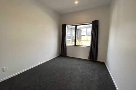 Photo of property in 62u4 Spenmoor Street, Newlands, Wellington, 6037