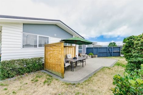 Photo of property in 76 Gray Avenue, Paraparaumu Beach, Paraparaumu, 5032