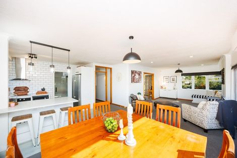 Photo of property in 11 Squires Place, Awapuni, Palmerston North, 4412