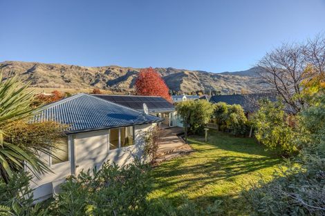 Photo of property in 52 Meadowstone Drive, Wanaka, 9305