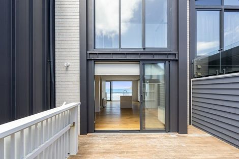 Photo of property in 8b Lyall Parade, Lyall Bay, Wellington, 6022