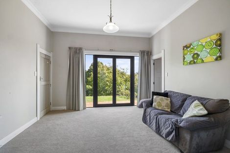 Photo of property in 376 Tukapa Street, Hurdon, New Plymouth, 4310