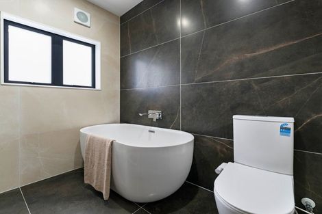 Photo of property in 2 Ulcoats Lane, Pokeno, 2402