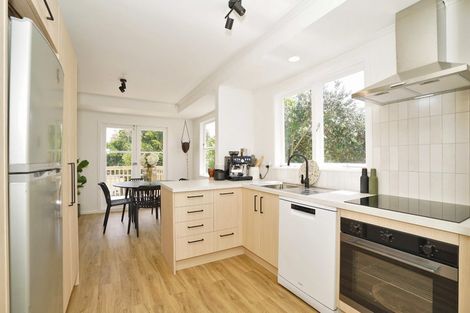 Photo of property in 32 Resthill Crescent, Glenview, Hamilton, 3206