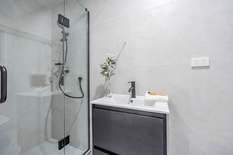 Photo of property in 6/7 Broadview Place, Howick, Auckland, 2014