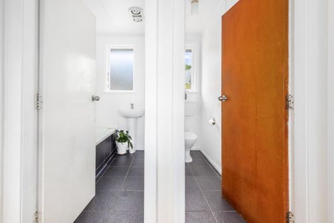 Photo of property in 118 Te Pene Avenue, Titahi Bay, Porirua, 5022