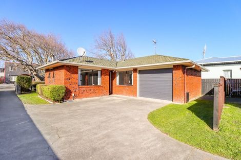 Photo of property in 9 Rolleston Street, Hokowhitu, Palmerston North, 4410