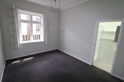 Photo of property in 211 The Parade, Island Bay, Wellington, 6023