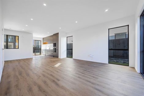 Photo of property in 30 Whakato Avenue, Kumeu, 0810