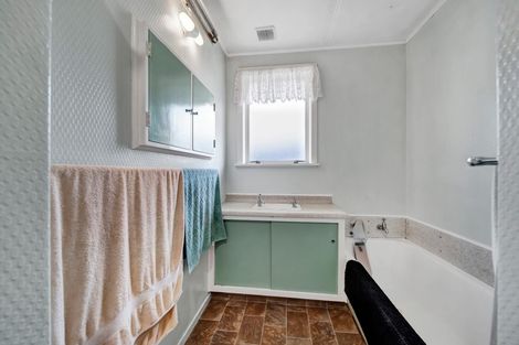 Photo of property in 13 Mccarthy Street, Hawera, 4610