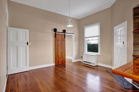 Photo of property in 120 Manawapou Road, Hawera, 4610