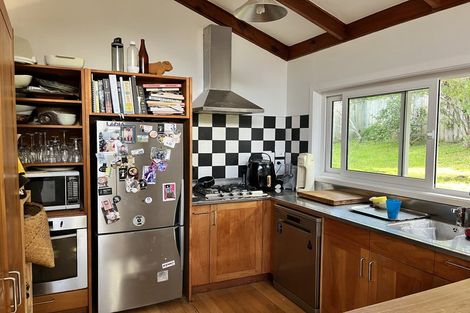 Photo of property in 84 Shetland Street, Glen Eden, Auckland, 0602