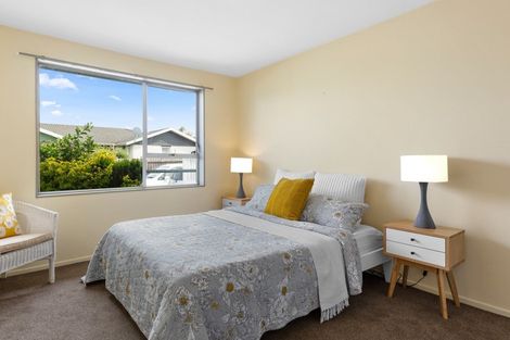 Photo of property in 2/136 Wainoni Road, Avondale, Christchurch, 8061