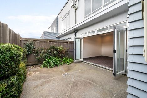 Photo of property in 2/22 Dawson Street, Hamilton East, Hamilton, 3216