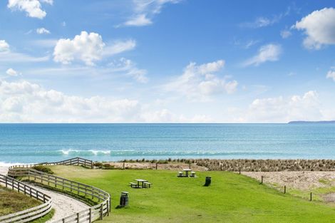 Photo of property in 1011 Papamoa Beach Road, Papamoa Beach, Papamoa, 3118