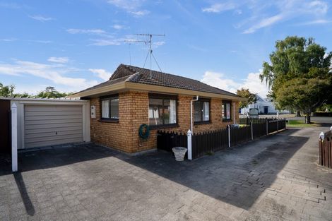 Photo of property in 2/64 Hamilton Road, Cambridge, 3434