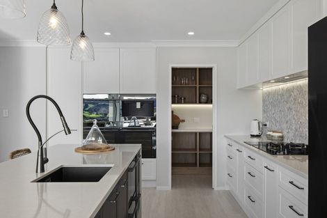 Photo of property in 3 Tavarnya Way, Patumahoe, Pukekohe, 2679