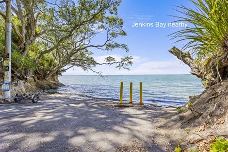 Photo of property in 767 South Titirangi Road, Titirangi, Auckland, 0604