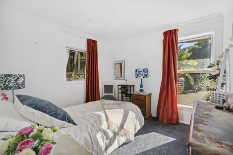 Photo of property in 78 Grays Road, Camborne, Porirua, 5026