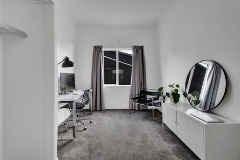 Photo of property in 15e Rospeath Crescent, Spotswood, New Plymouth, 4310