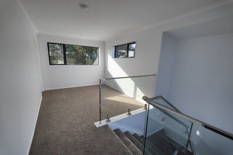 Photo of property in 185c Bucklands Beach Road, Bucklands Beach, Auckland, 2012