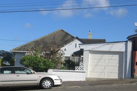 Photo of property in 7 Helen Street, Brooklyn, Wellington, 6021