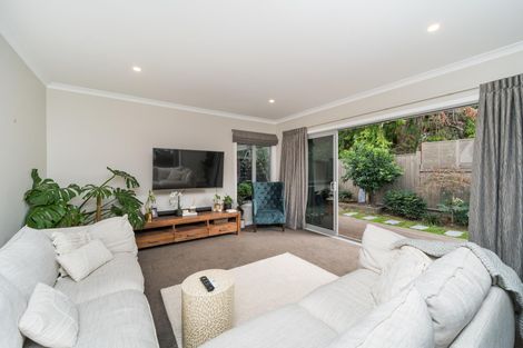Photo of property in 5 Heritage Place, Terrace End, Palmerston North, 4410