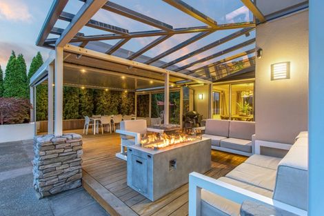 Photo of property in 16 Queenswood Gardens, Mairehau, Christchurch, 8052