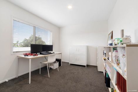 Photo of property in 626d Beach Road, Browns Bay, Auckland, 0630