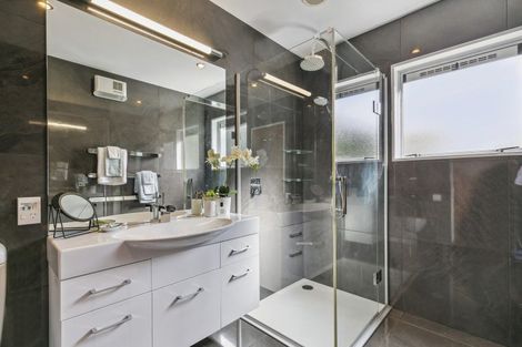 Photo of property in 17 Westhaven Drive, Tawa, Wellington, 5028