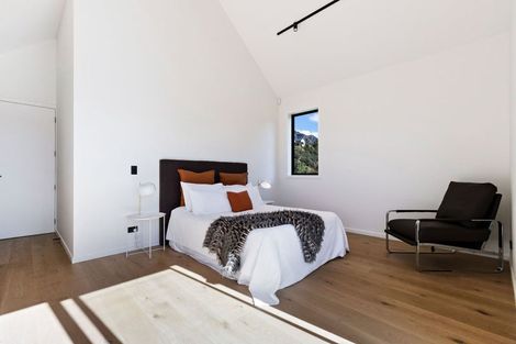 Photo of property in 9 Mckenzies Shute, Jacks Point, Queenstown, 9371