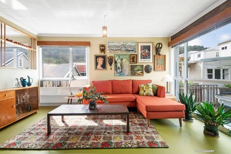 Photo of property in Victoria Court, 4u8 Queen Street, Mount Victoria, Wellington, 6011