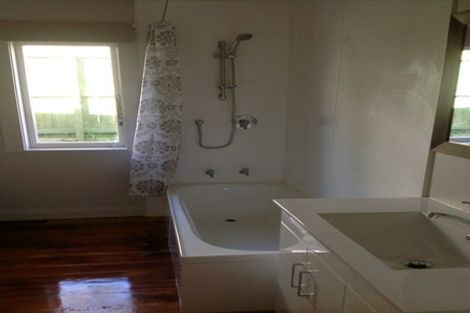 Photo of property in 1/27 Hillcrest Road, Papatoetoe, Auckland, 2025