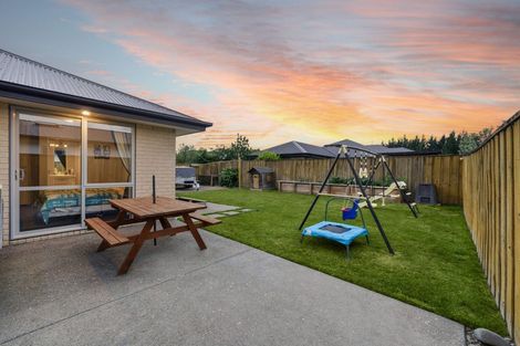 Photo of property in 7 Waimarie Street, Pegasus, 7612
