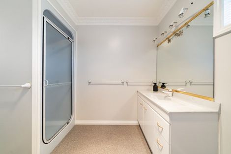 Photo of property in 19 Comeskey Grove, Elderslea, Upper Hutt, 5018