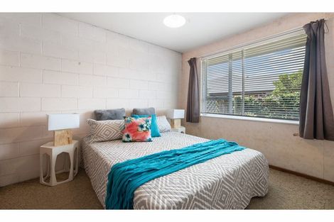 Photo of property in 3 Peverel Street, Riccarton, Christchurch, 8011