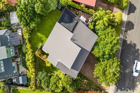 Photo of property in 2 Exeter Place, Tihiotonga, Rotorua, 3015