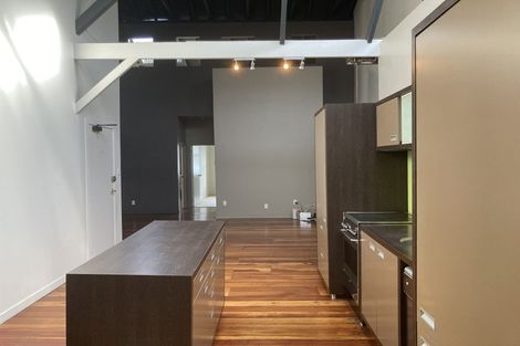 Photo of property in 2u7 King Street, Mount Cook, Wellington, 6021