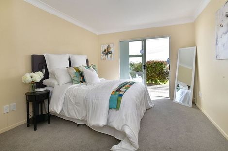 Photo of property in 2/12 Miro Street, Helensville, 0800