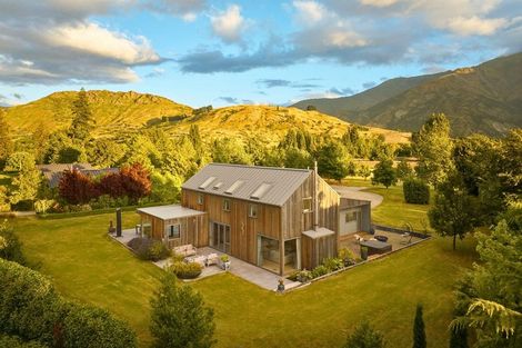 Photo of property in 10 Ellen Johnson Terrace, Lake Hayes, Queenstown, 9371