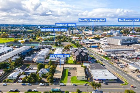 Photo of property in 3/5 Keeling Road, Henderson, Auckland, 0612