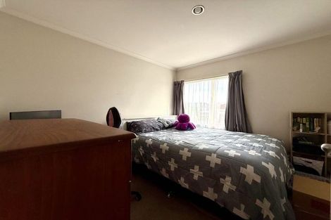 Photo of property in 84 Moyrus Crescent, East Tamaki Heights, Auckland, 2016